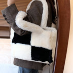 Chic Sac à Main en Peluche Dante | Accessoire d'Hiver Élégant pour Femmes